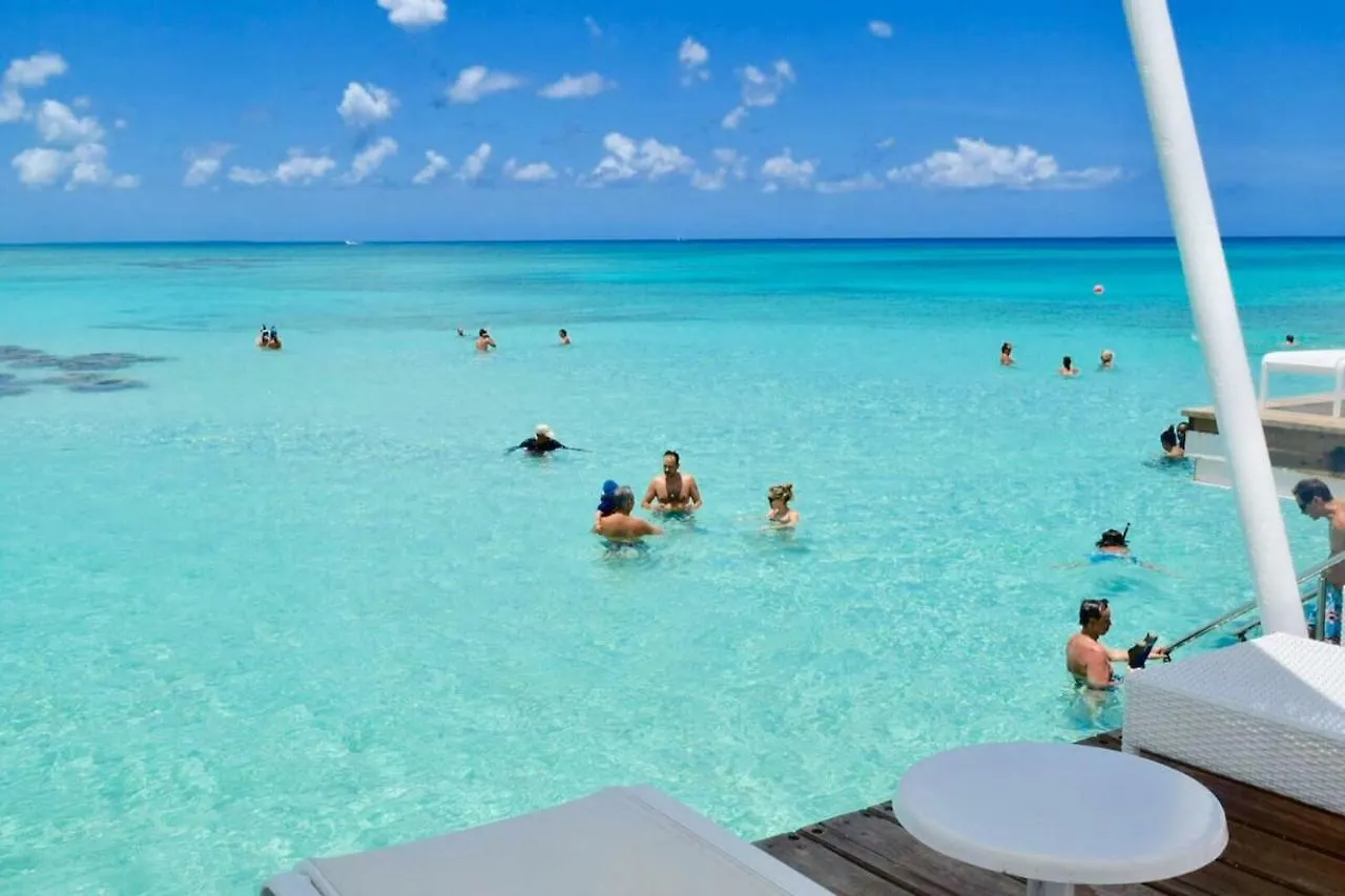 Beachfront Studio @Cadaquescaribe Bayahibe 0*,  Dominican Republic